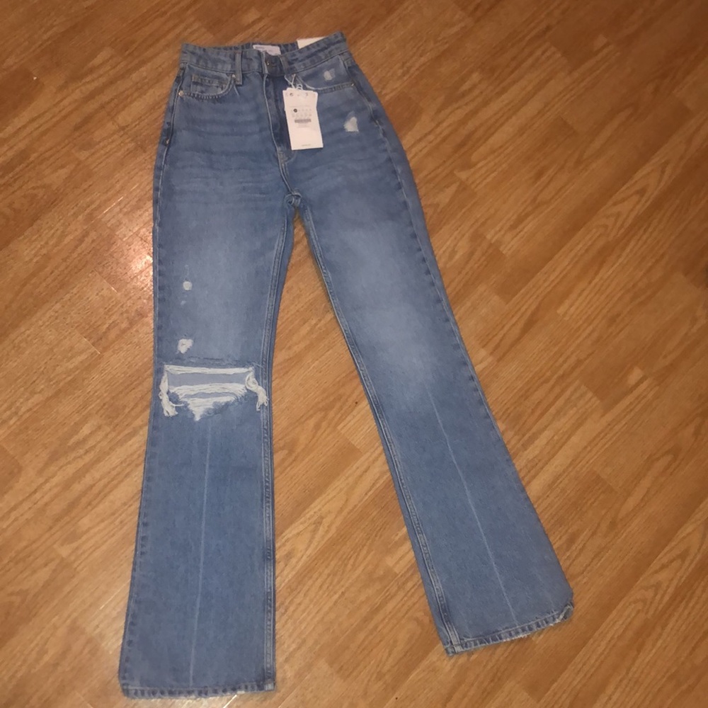 New! Ripped flare jeans - Picture 6 of 8